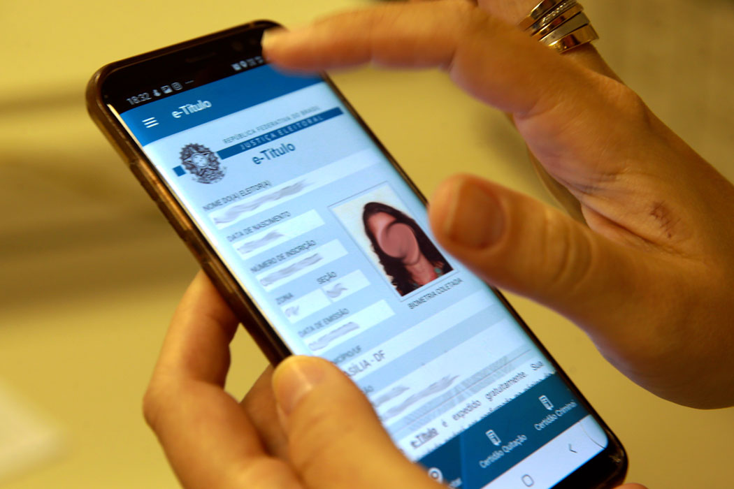 Prazo para tirar o título de eleitor vai até 6 de maio