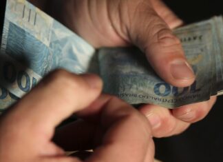 Governo confirma salário mínimo de R$ 1.621 em 2026