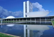 Crimes contra advogadas terão penas maiores, aprova Câmara