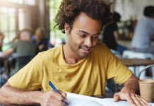 Conheça as regras para a prova de redação do Enem 2025 no domingo