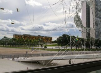 PGR pede inclusão de Bolsonaro em inquérito sobre ataques terroristas