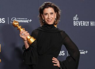 Fernanda Torres leva Globo de Ouro por atuação em Ainda Estou Aqui