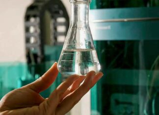 SES divulga comunicado sobre risco de intoxicação por metanol