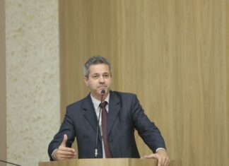 Dilmair Callegaro homenageia pioneiros e propõe melhorias em lazer e limpeza urbana