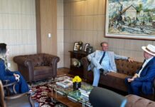 Dorner articula em Brasília maquinários e construção de casas populares