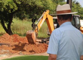 Dorner vistoria recuperação de vias em obras da Águas de Sinop