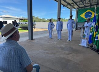Prefeito e vice prestigiam troca de comando da Agência Fluvial de Sinop