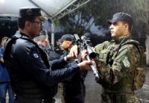 Governo de MT entrega R$ 2,3 milhões em fuzis e drones ao Bope