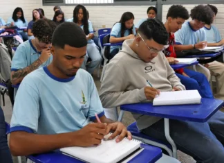 Sistema permite emissão de certificado de conclusão do ensino médio