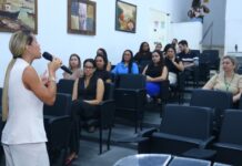 Palestra em Sinop conscientiza servidoras sobre violência contra a mulher