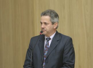 Dilmair Callegaro solicita novos equipamentos de lazer em parque