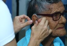 Sinop inicia entrega de aparelhos auditivos para pacientes do CER