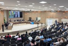 Câmara de Sinop aprova data para Campistas Católicos e convoca secretários para esclarecimentos em plenário