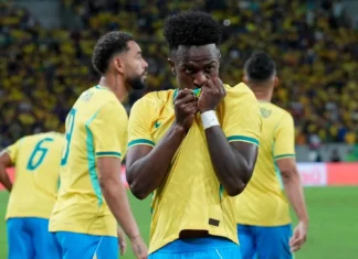 Brasil goleia o Panamá no Maracanã: 6 a 2