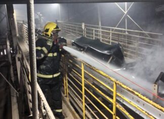 Corpo de Bombeiros extingue incêndio em indústria de etanol em Sinop