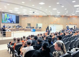 Câmara de Sinop conclui votação da LDO 2027 e aprova homenagem a movimento religioso