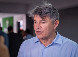 Projeto de Zé Medeiros vira lei e bloqueia pensão de investigados por morte de pais