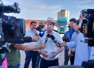 Prefeitura de Sinop determina que empresa refaça asfalto da Rua Alberto Baranjak