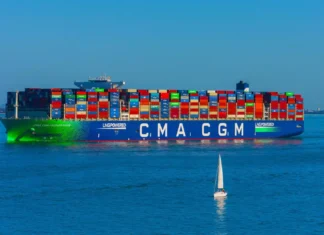 Primeiro navio abastecido com etanol brasileiro inicia viagem e abre novo mercado para o agro