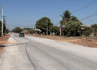 Prefeitura conclui aplicação da capa asfáltica na Estrada Dalva e libera tráfego de veículos