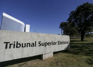 TSE cria conselho para monitorar desinformação e IA nas eleições