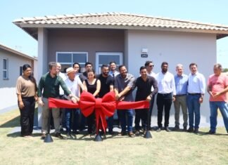 Dorner participa da entrega de casas e destaca oferta habitacional em Sinop