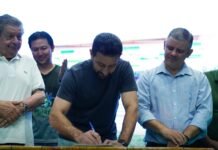 Prefeito Leandro Félix assina ordem de serviço para Arena Poliesportiva e autoriza licitação do Estádio de Futebol