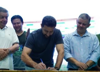 Prefeito Leandro Félix assina ordem de serviço para Arena Poliesportiva e autoriza licitação do Estádio de Futebol