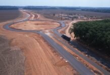 Obra da Avenida André Maggi, em Sinop, avança com 1,6 km pavimentados rumo à BR-163