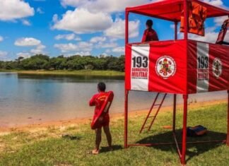 Bombeiros orienta a população sobre prevenção de afogamentos durante feriadão