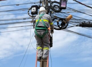 Operação Cidade Limpa retira mais de 7 toneladas de cabos em Sinop